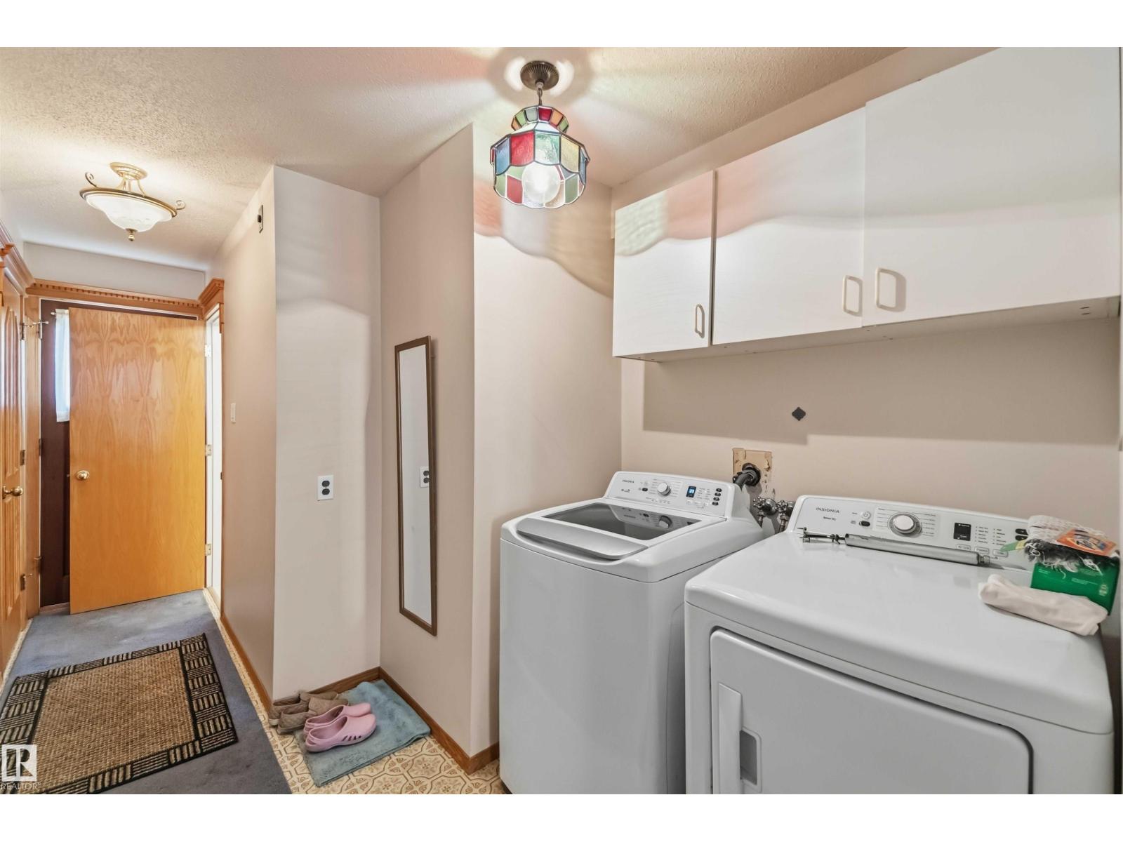 10928 41a Av Nw Property Photo 4