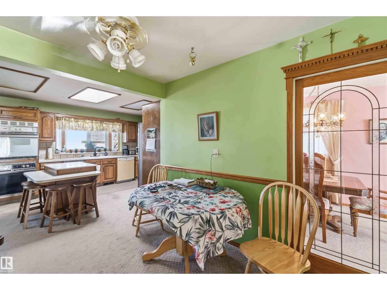 10928 41a Av Nw Property Photo 17