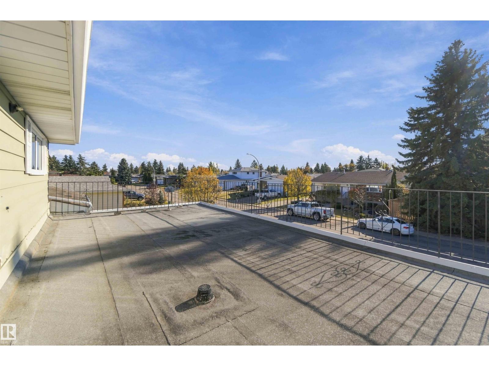 10928 41a Av Nw Property Photo 34