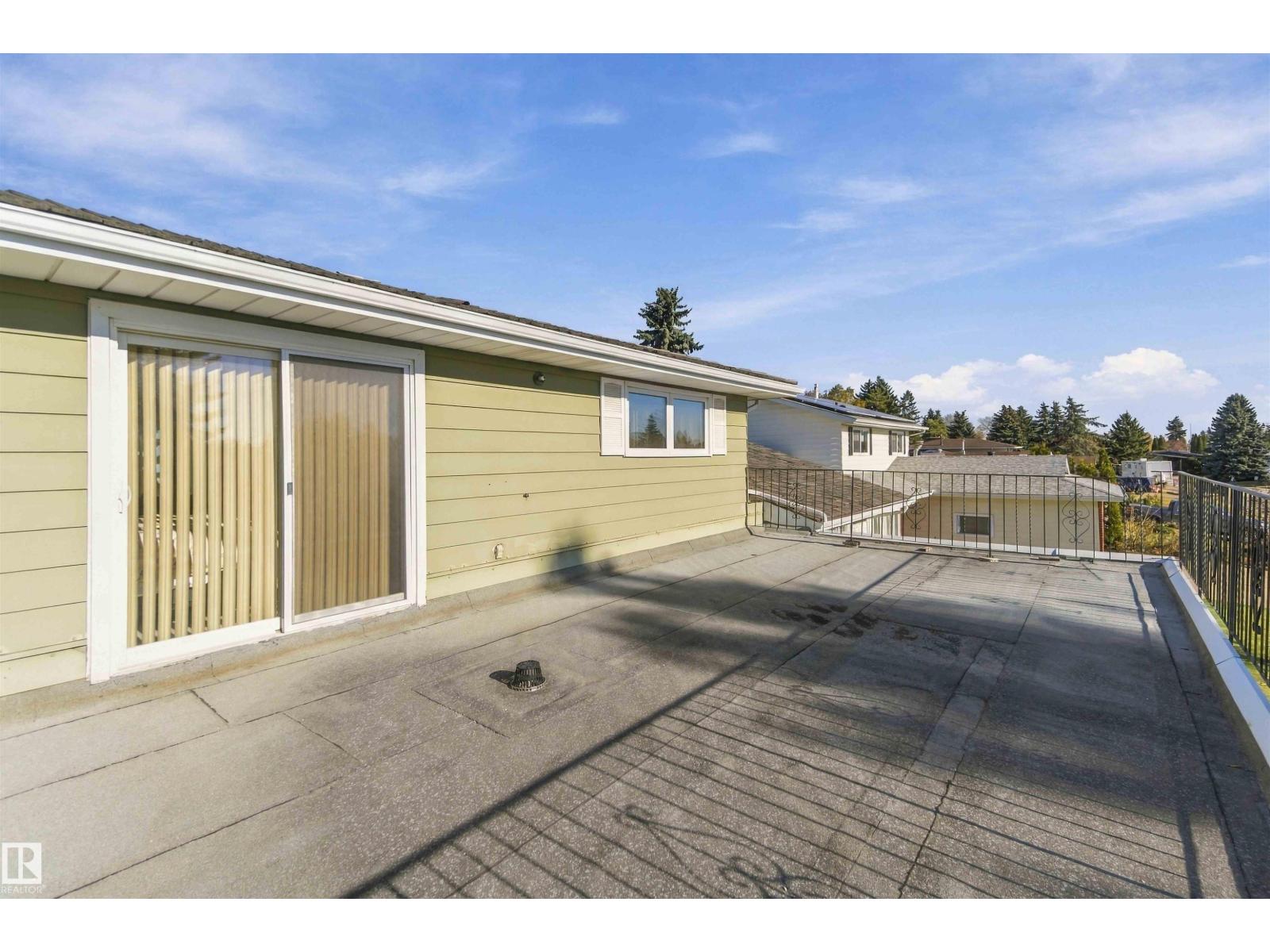 10928 41a Av Nw Property Photo 35