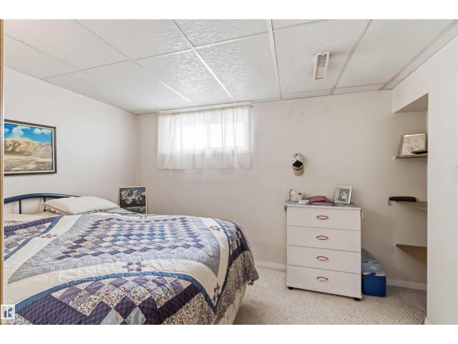 10928 41a Av Nw Property Photo 40