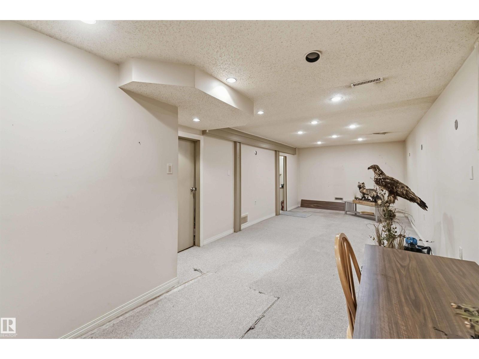 10928 41a Av Nw Property Photo 41