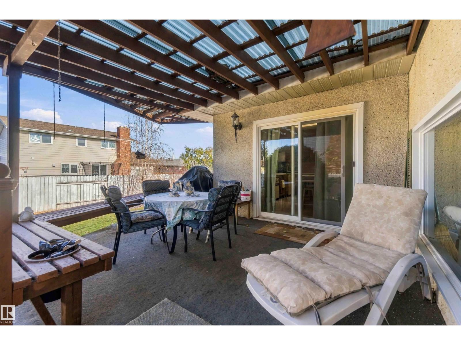 10928 41a Av Nw Property Photo 48