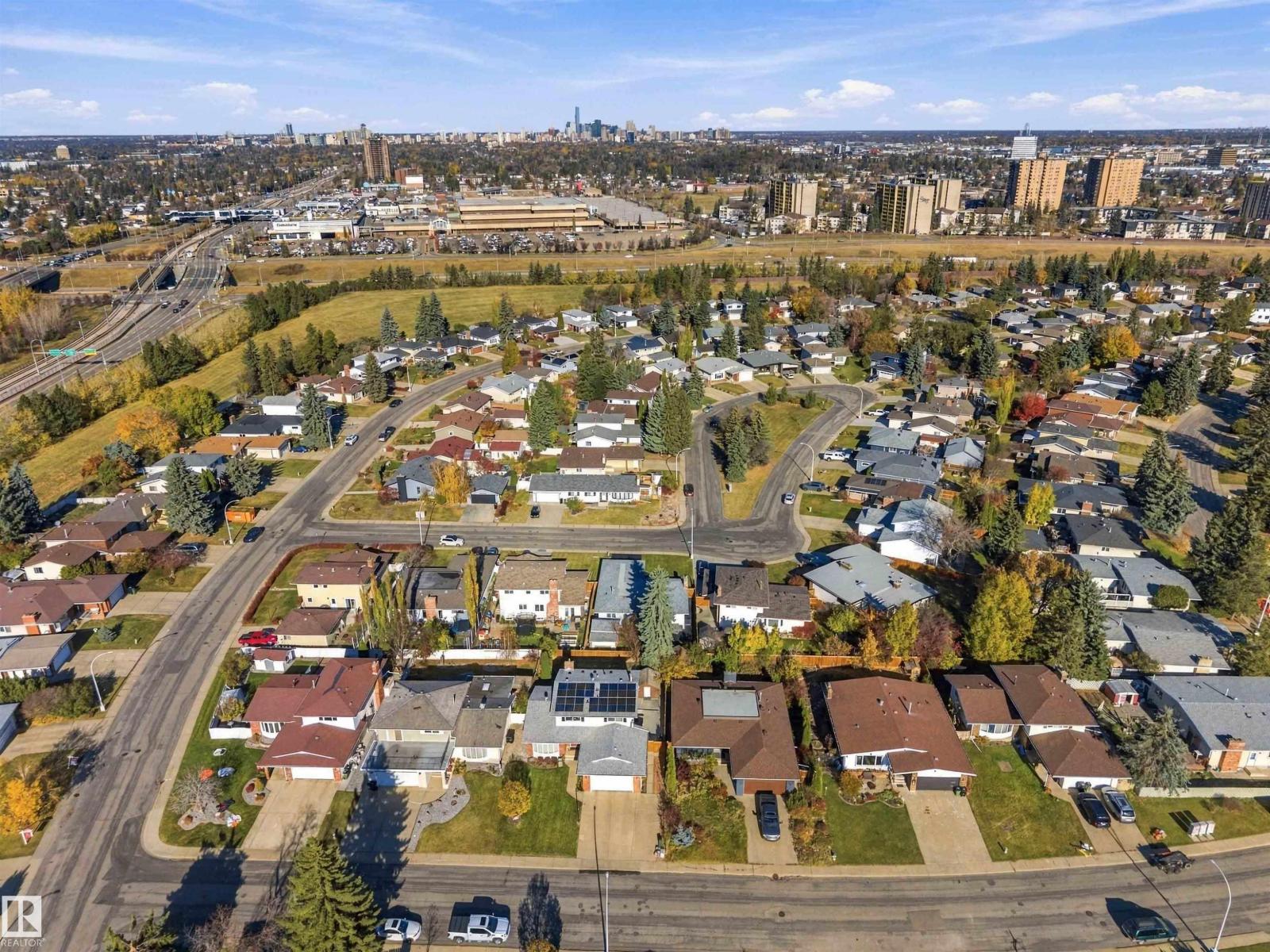 10928 41a Av Nw Property Photo 58