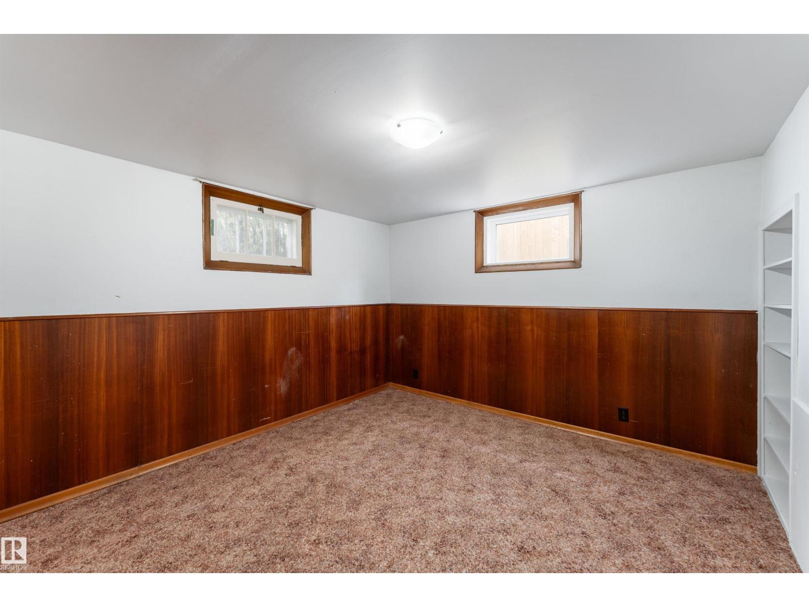 10719 132 St Nw Property Photo 27