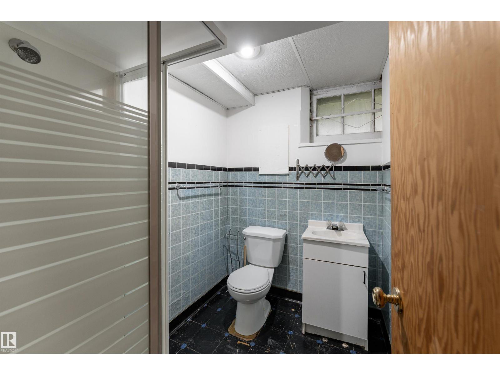 10719 132 St Nw Property Photo 31