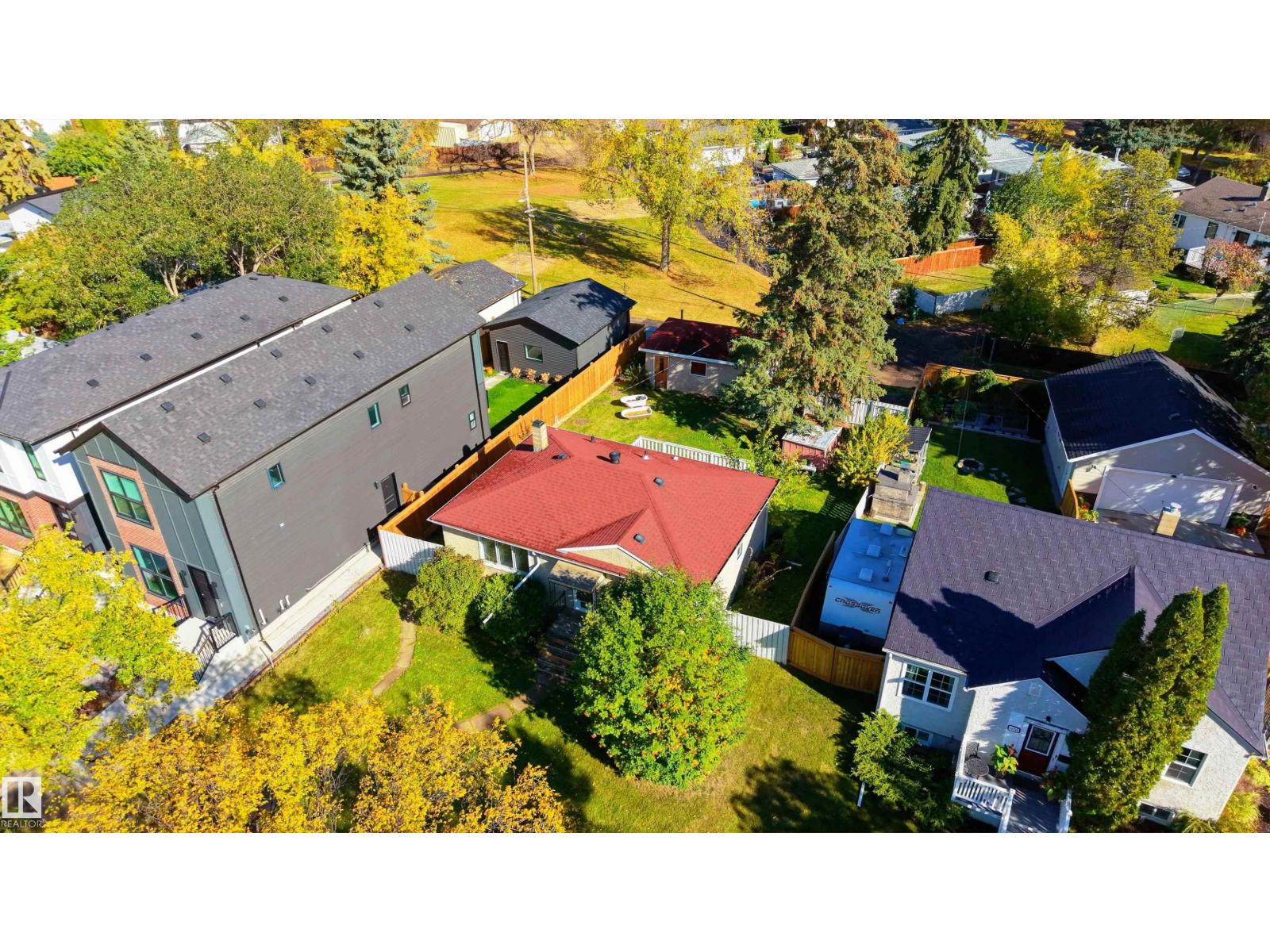 10719 132 St Nw Property Photo 44