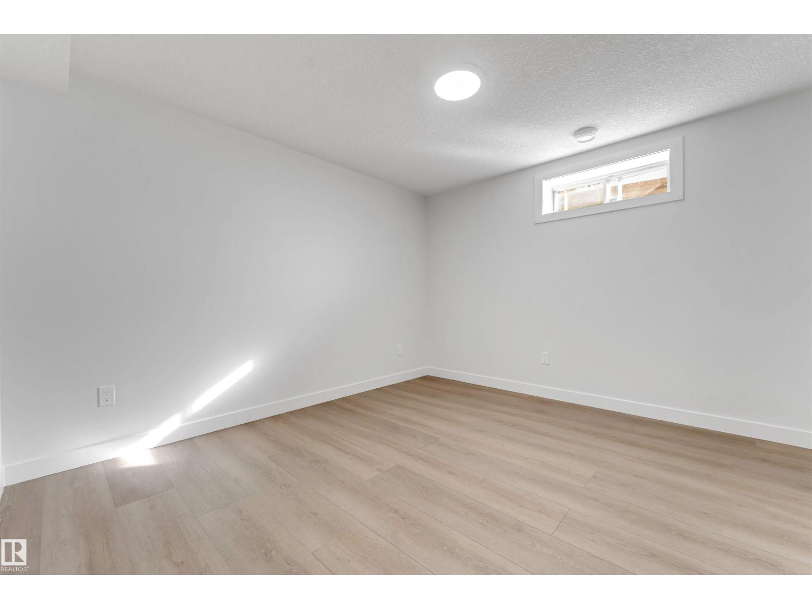 3003 36 St Nw Property Photo 32
