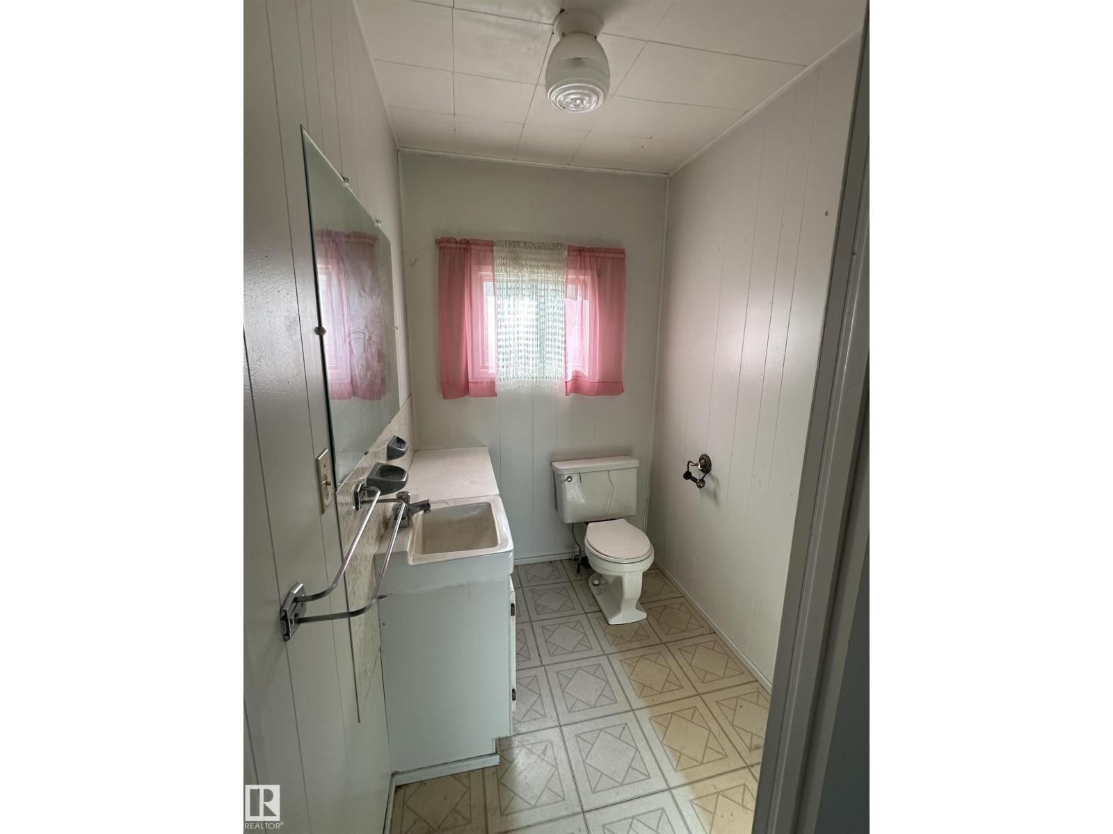554071 Range Road 183 Property Photo 31