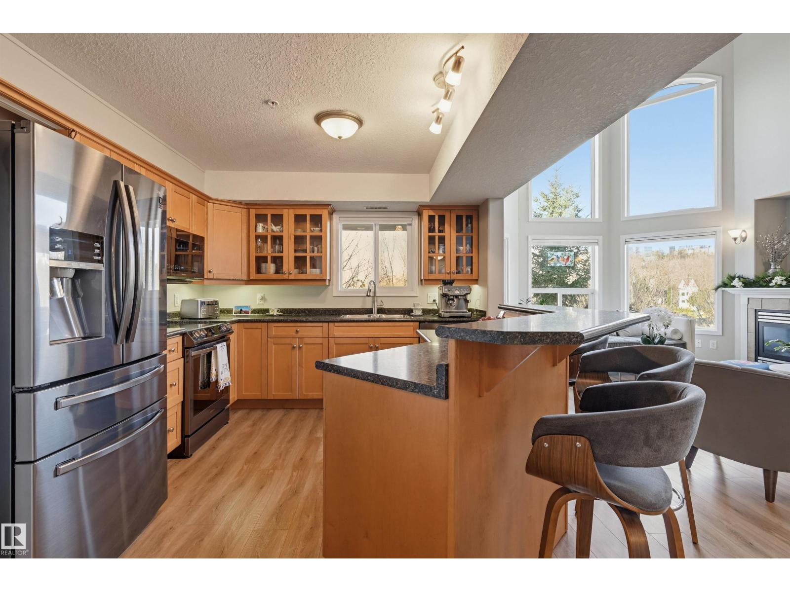 #427 9008 99 Av Nw Property Photo 11