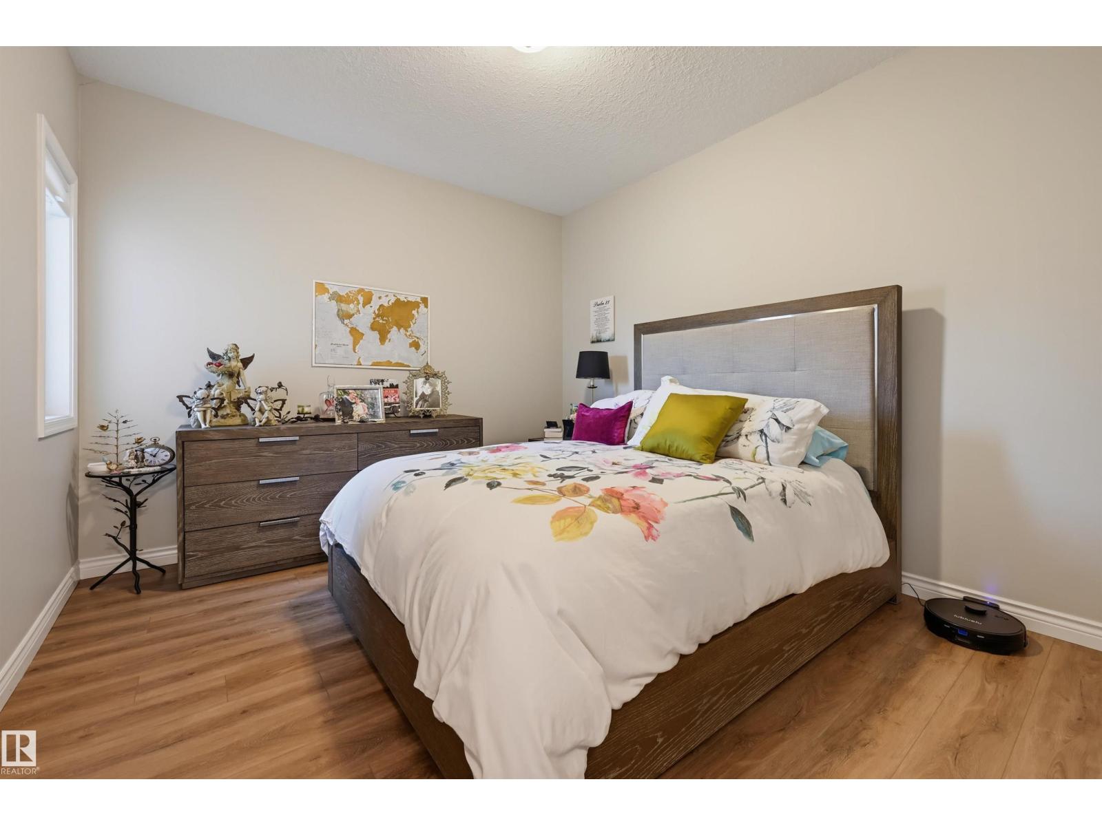#427 9008 99 Av Nw Property Photo 20