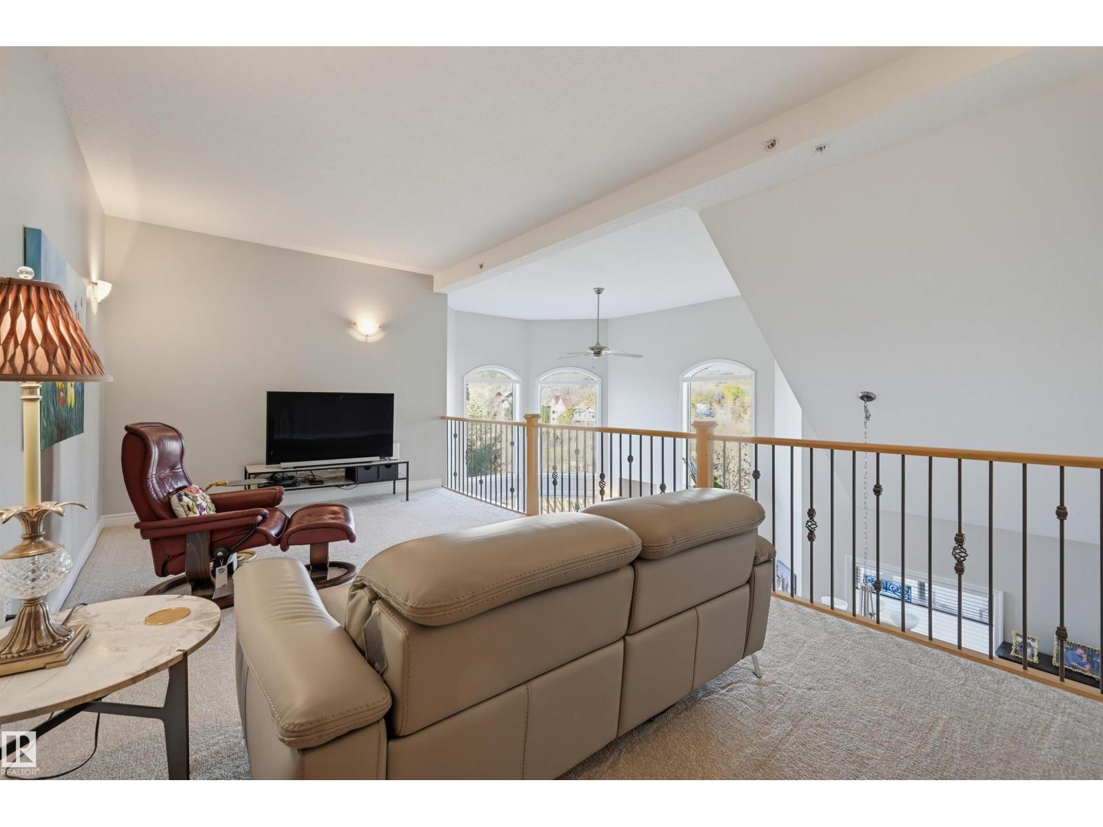 #427 9008 99 Av Nw Property Photo 24