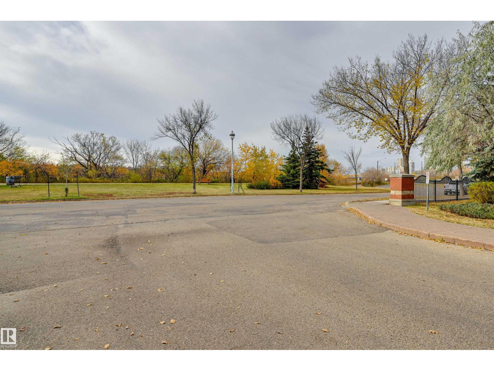 #427 9008 99 Av Nw Property Photo 46