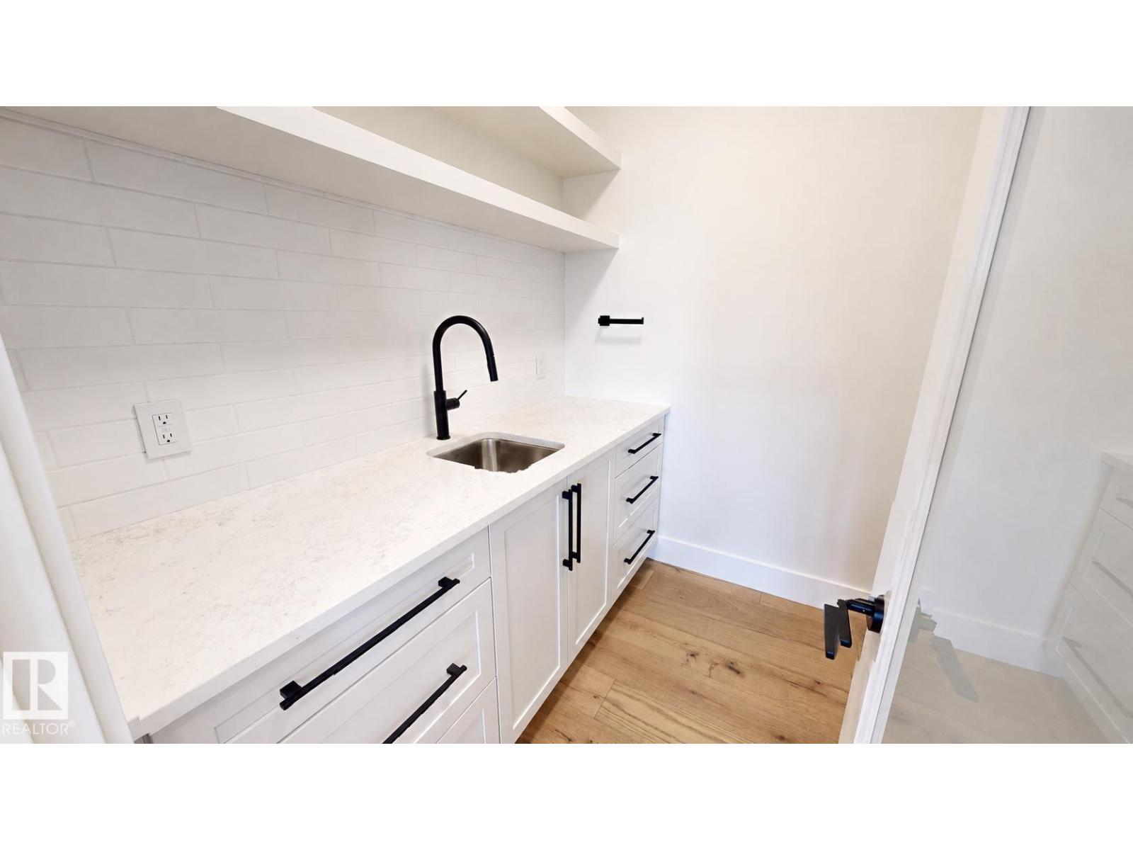 51 Grassview Cr Property Photo 6