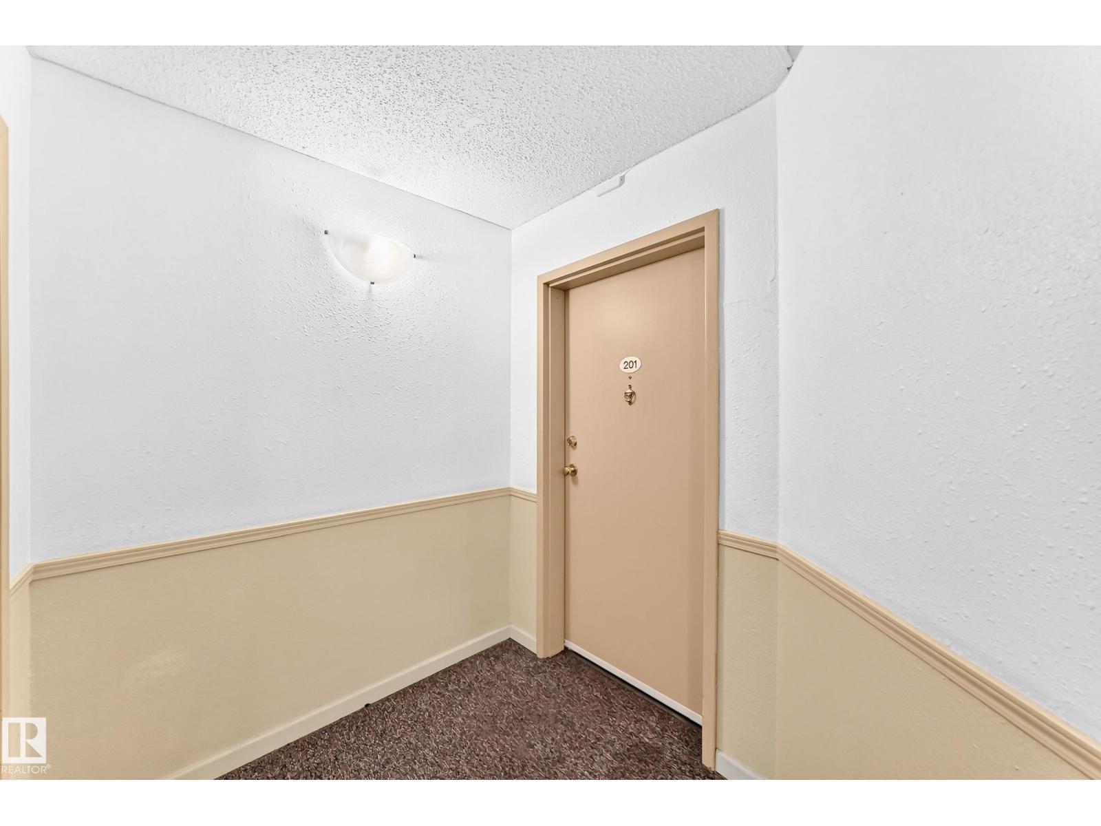 #201 4220 139 Av Nw Property Photo 32