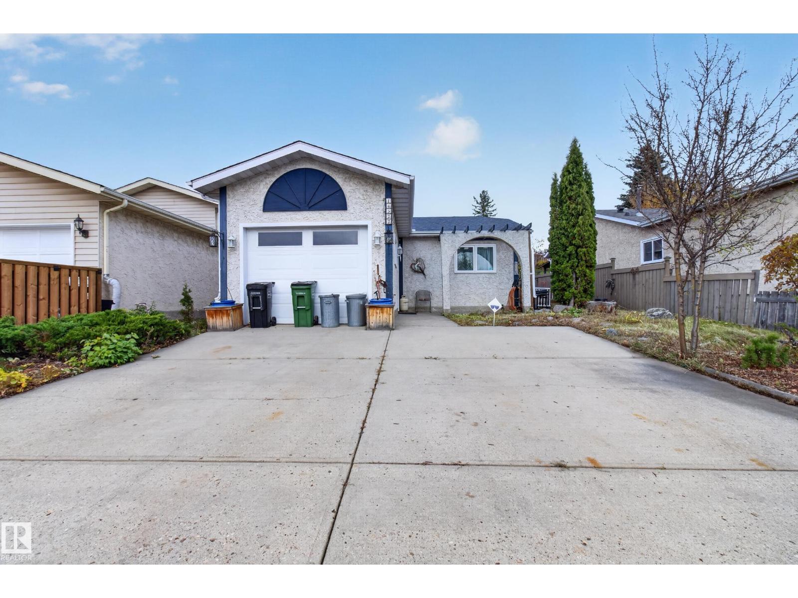 14522 37 St Nw Property Photo 1