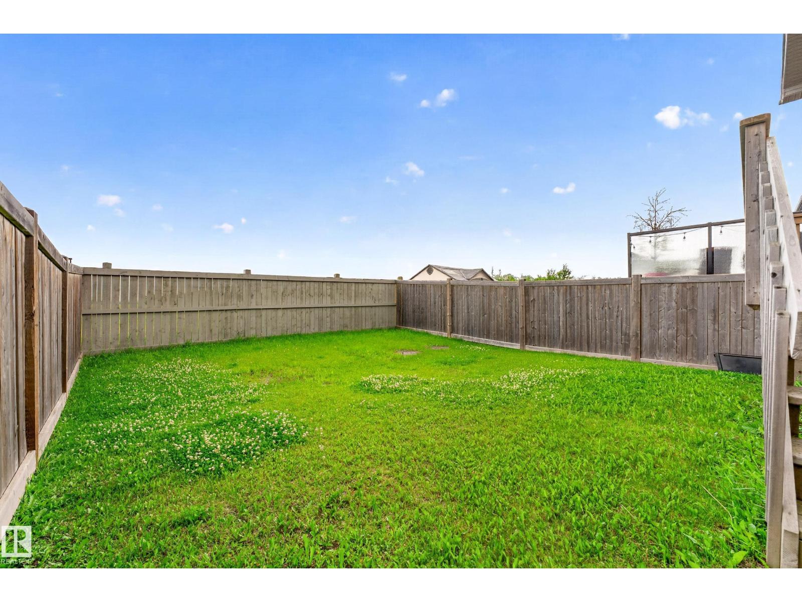 186 Reed Pl Property Photo 12