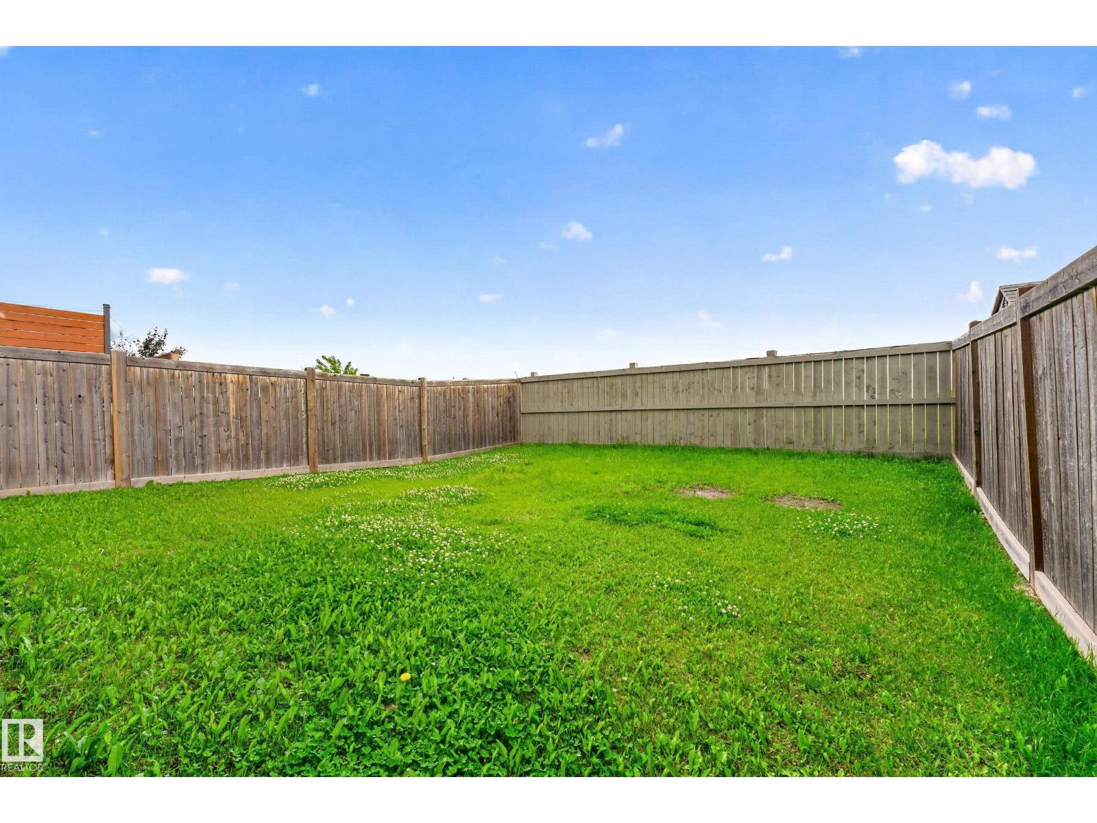 186 Reed Pl Property Photo 13