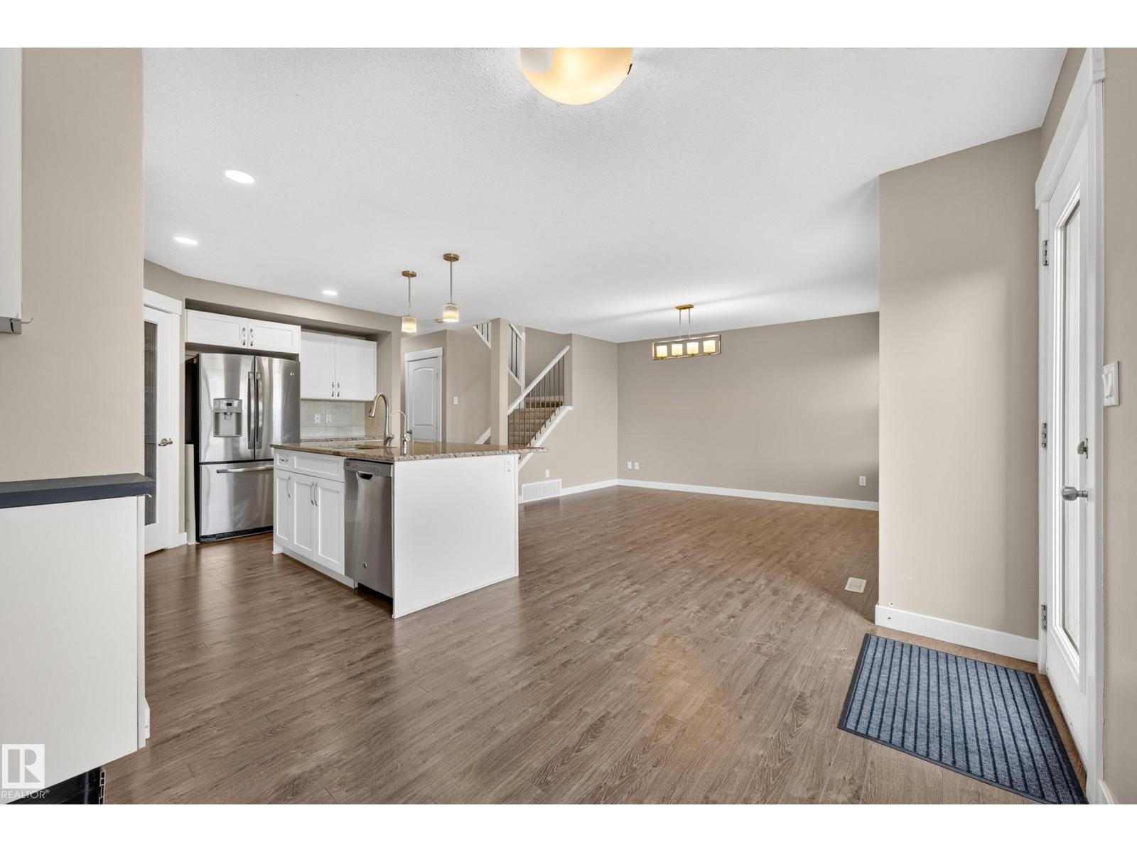186 Reed Pl Property Photo 31