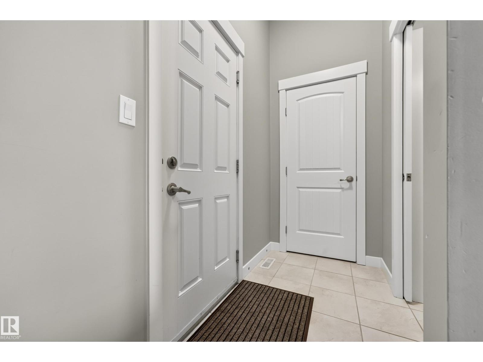 186 Reed Pl Property Photo 33