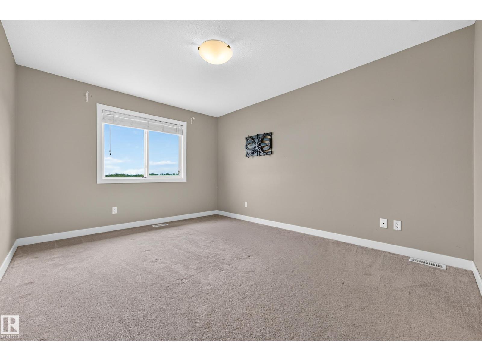 186 Reed Pl Property Photo 39
