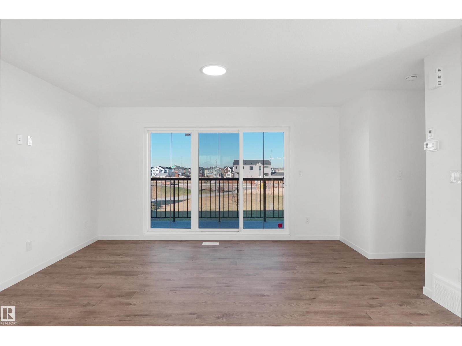 #63 17319 5 St Ne Property Photo 9
