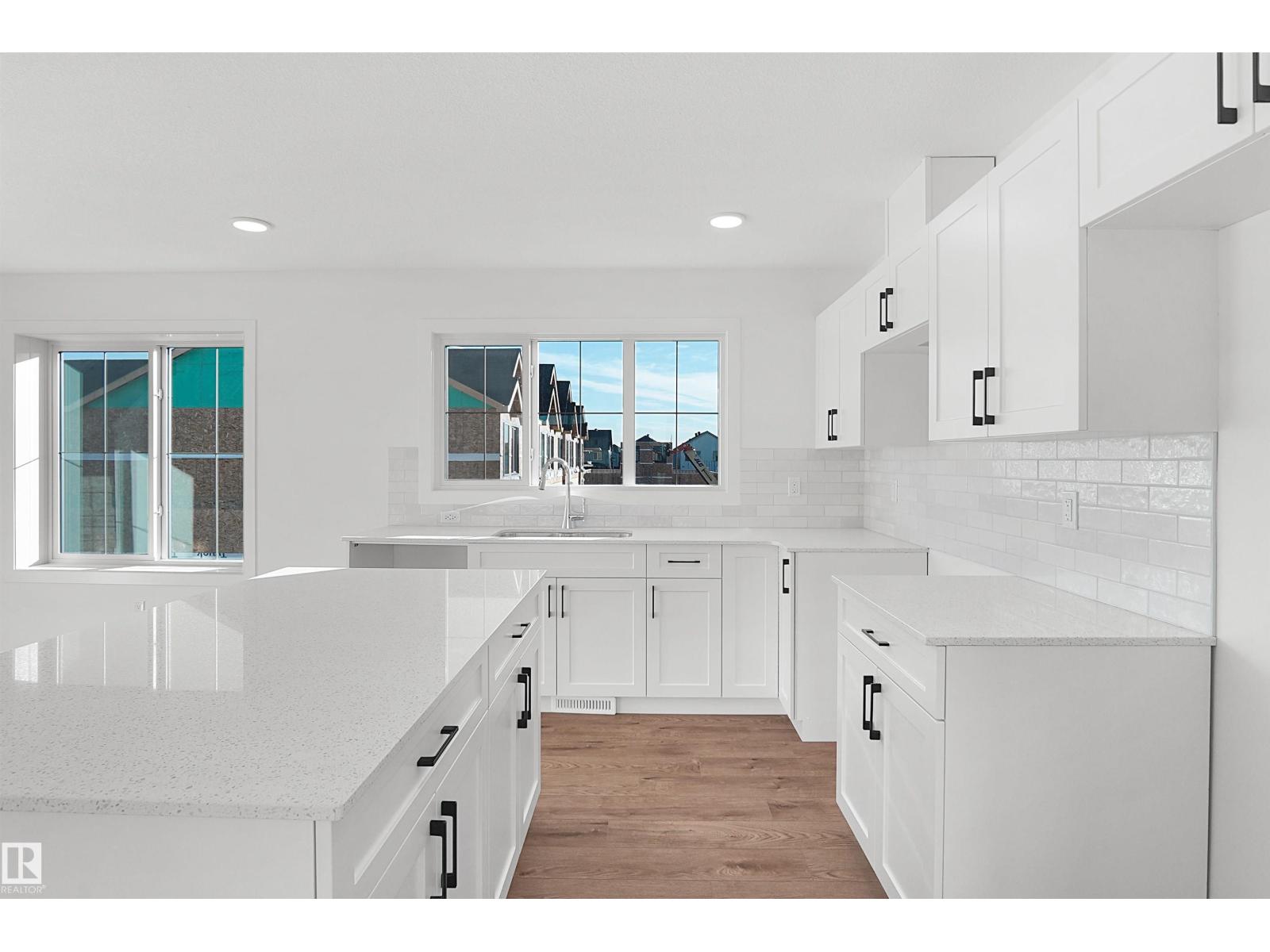 #63 17319 5 St Ne Property Photo 13
