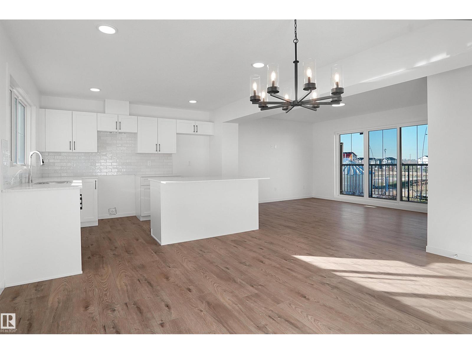 #63 17319 5 St Ne Property Photo 20