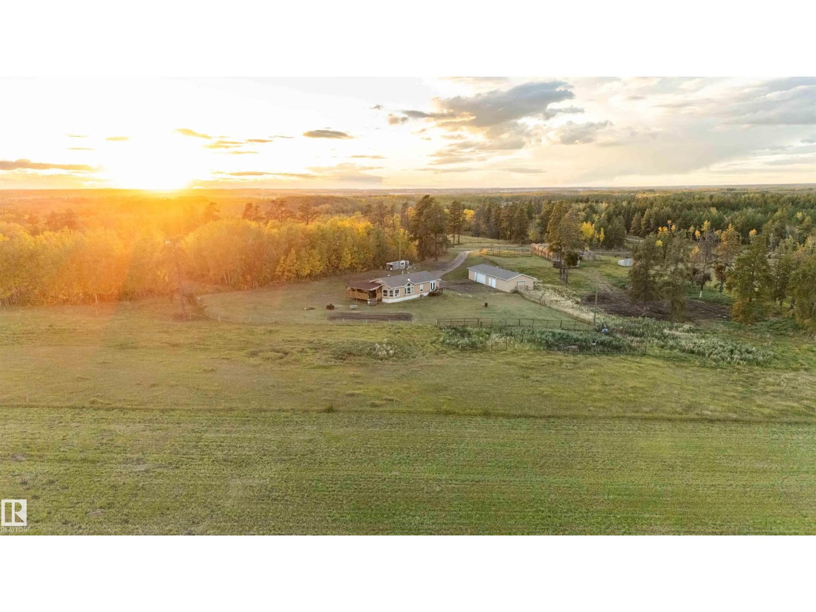 59531 Range Rd 242 Property Photo 2