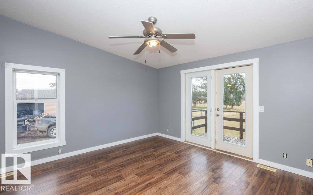 59531 Range Rd 242 Property Photo 45