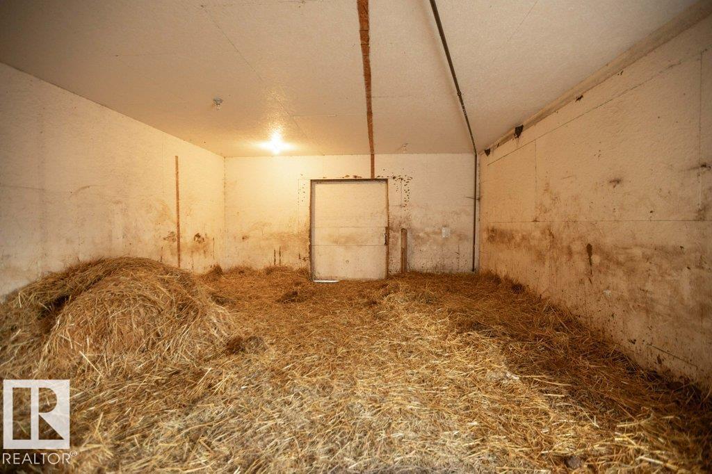 59531 Range Rd 242 Property Photo 60