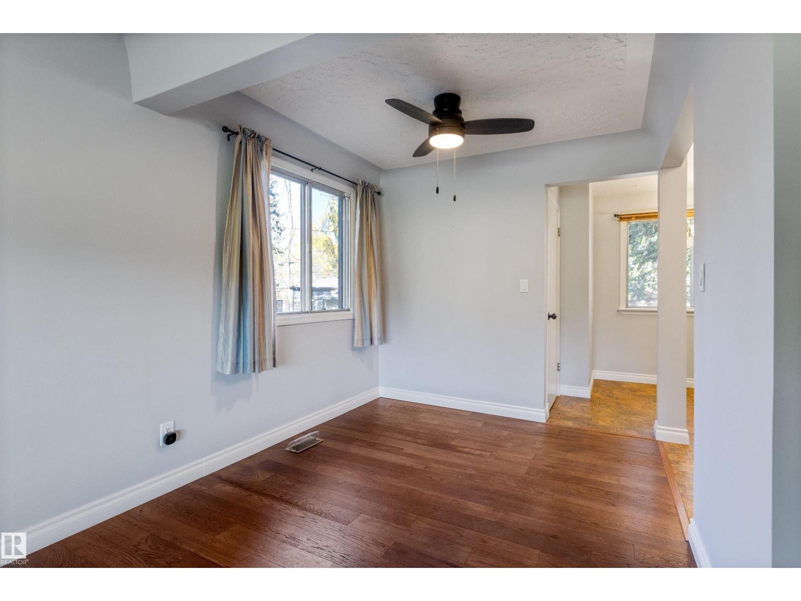 11643 137 St Nw Property Photo 8