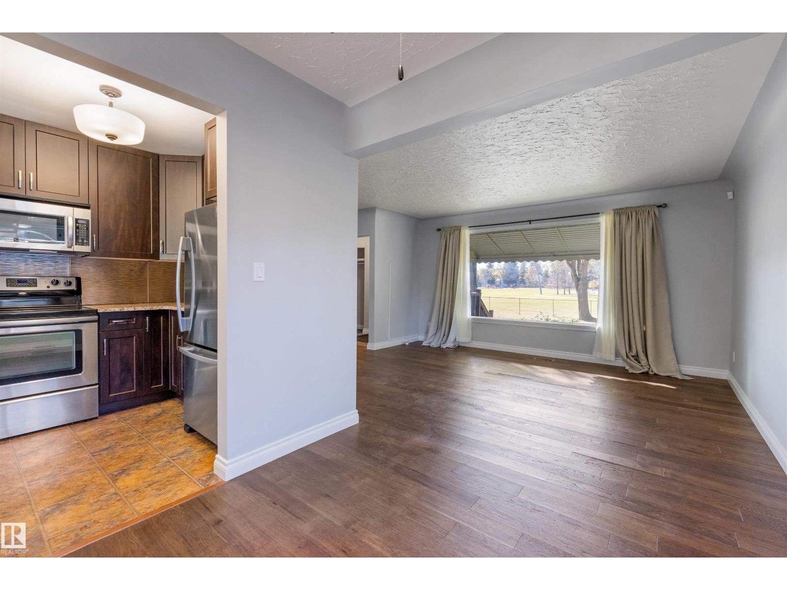 11643 137 St Nw Property Photo 10