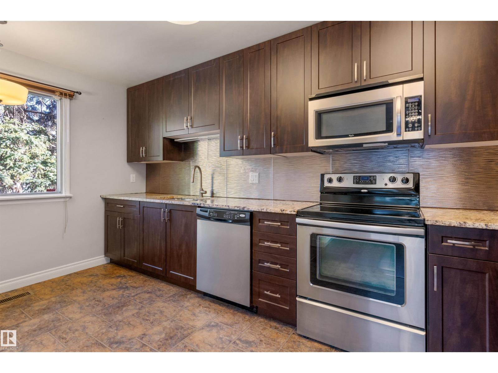 11643 137 St Nw Property Photo 13