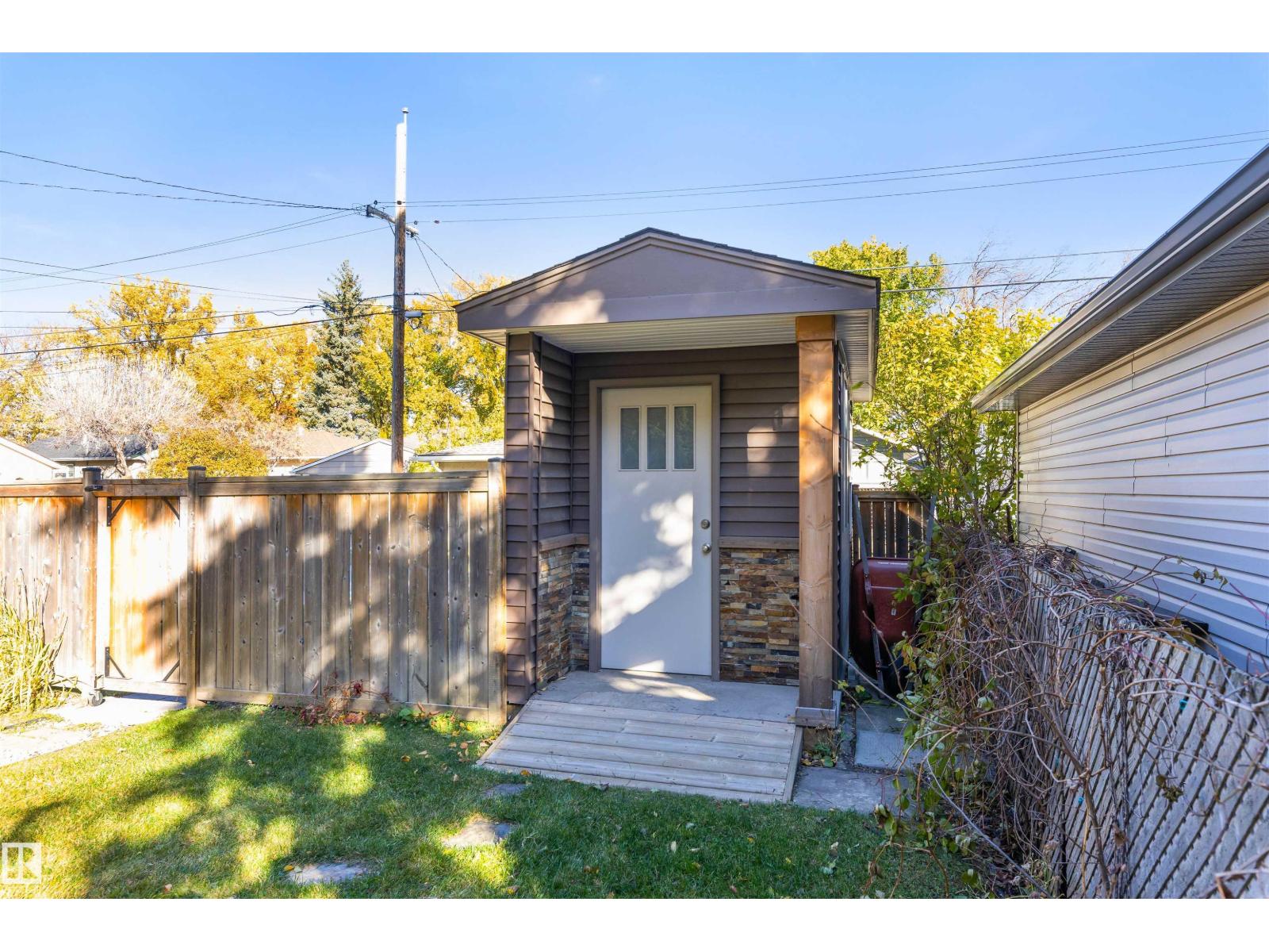 11643 137 St Nw Property Photo 50