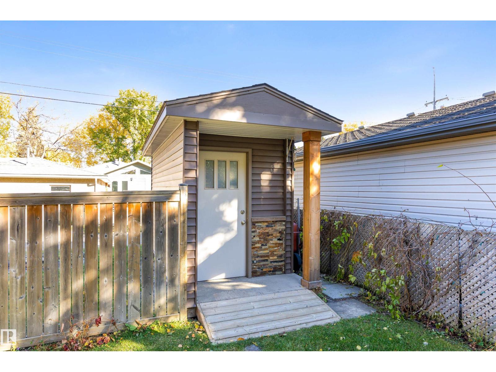11643 137 St Nw Property Photo 51