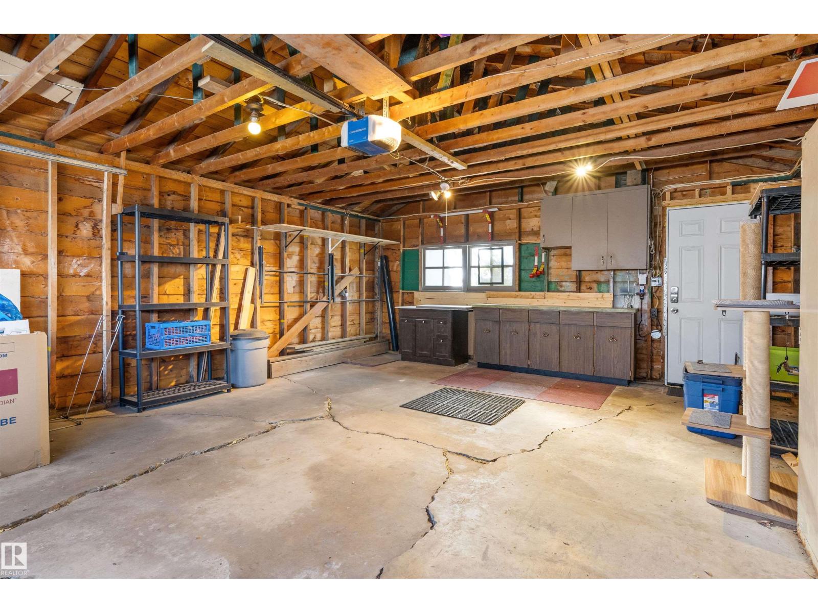 11643 137 St Nw Property Photo 54