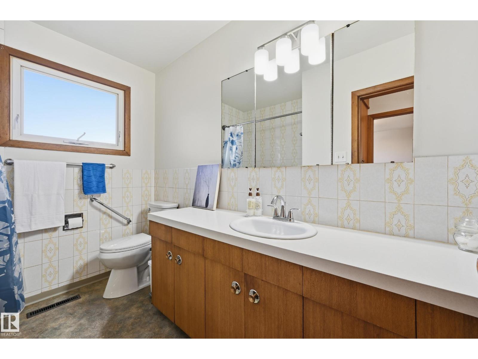 6604 93 Av Nw Property Photo 19