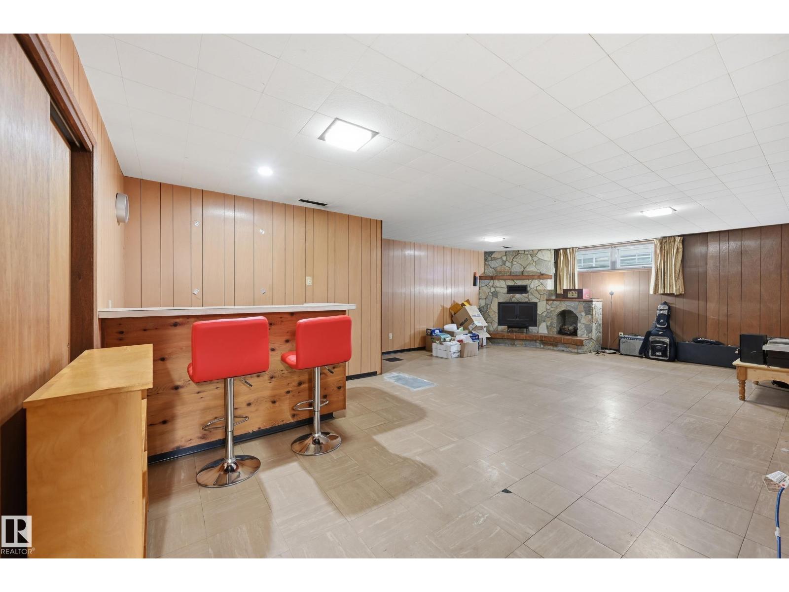 6604 93 Av Nw Property Photo 21