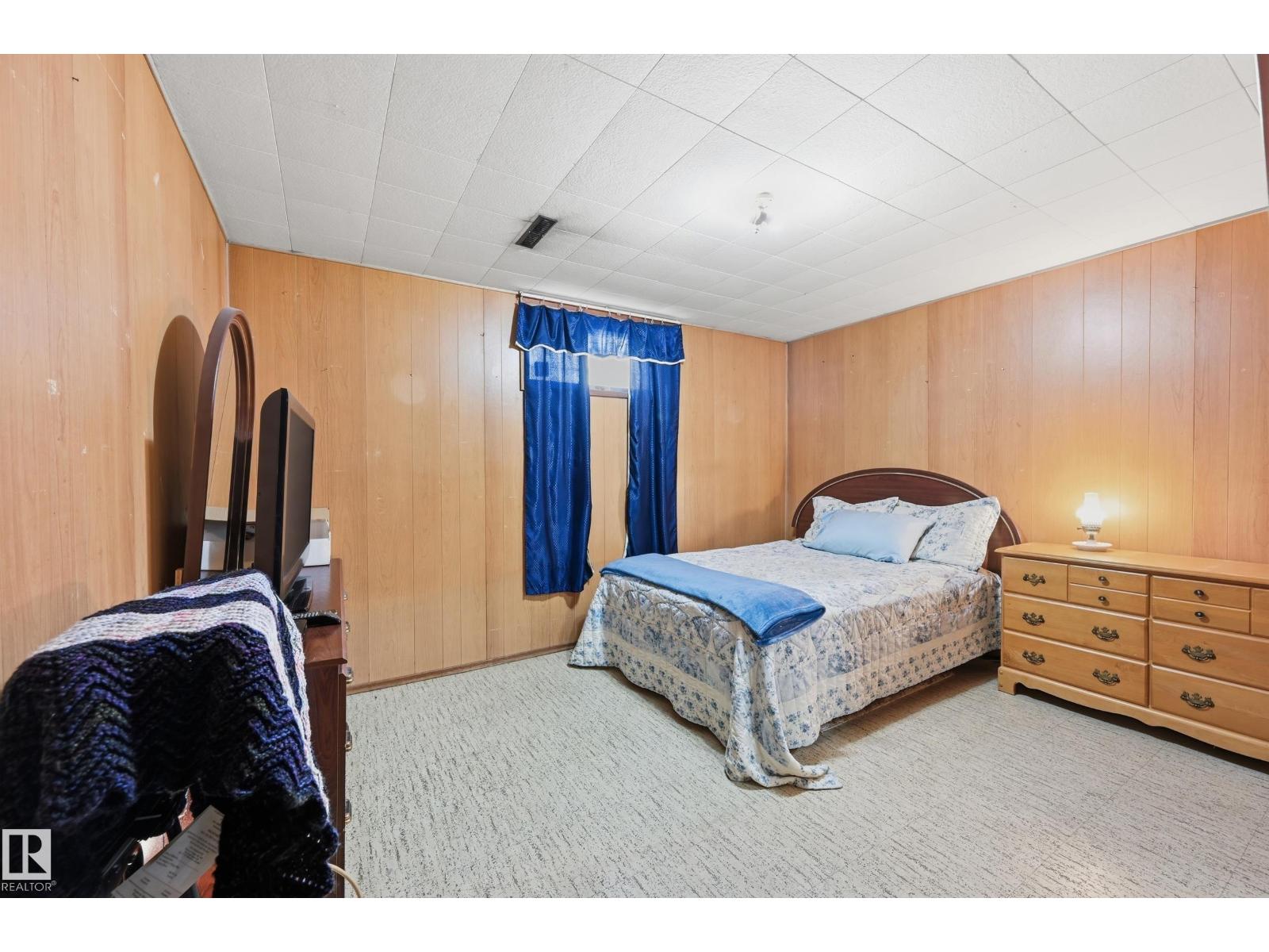 6604 93 Av Nw Property Photo 23