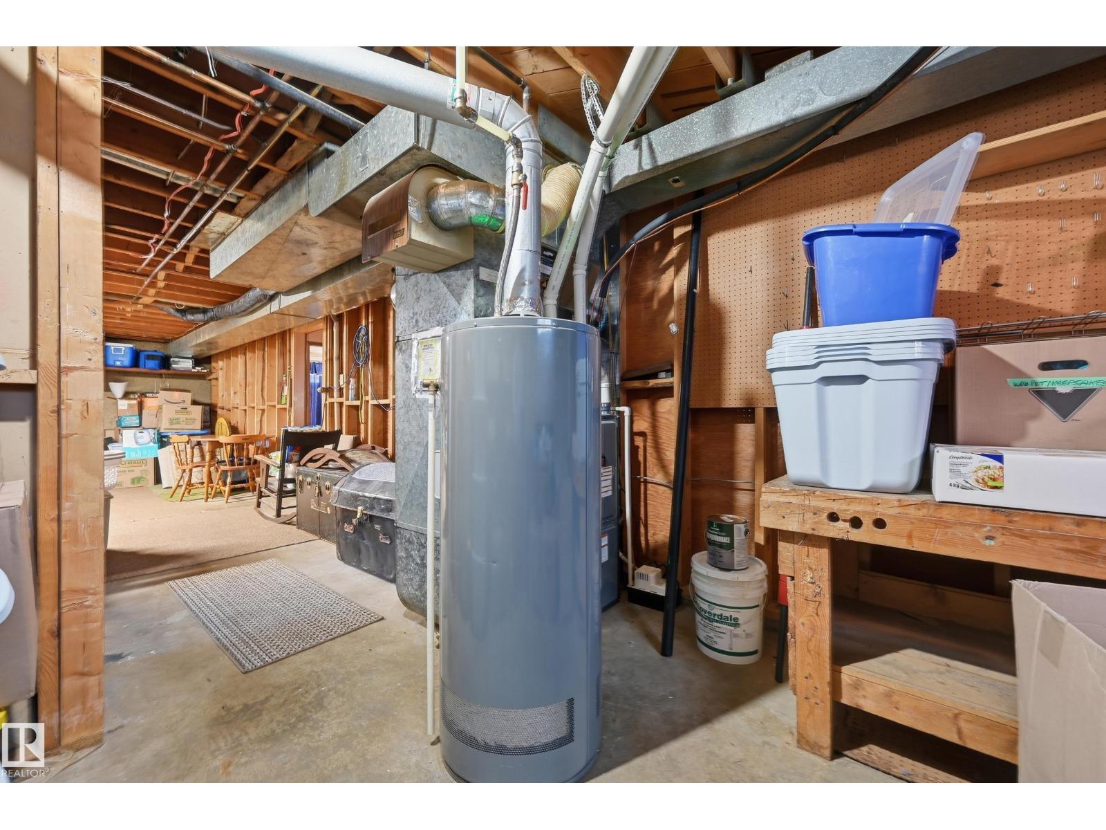 6604 93 Av Nw Property Photo 26
