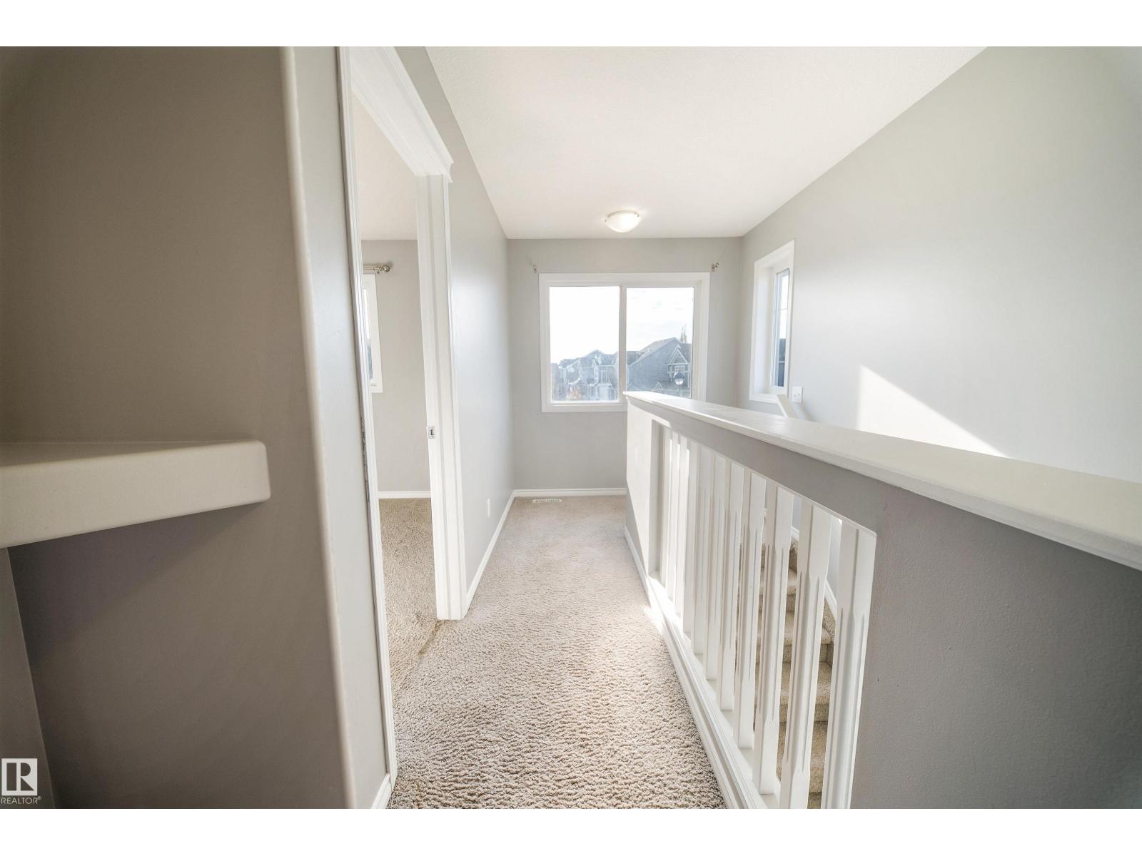 7043 22 Av Sw Property Photo 28