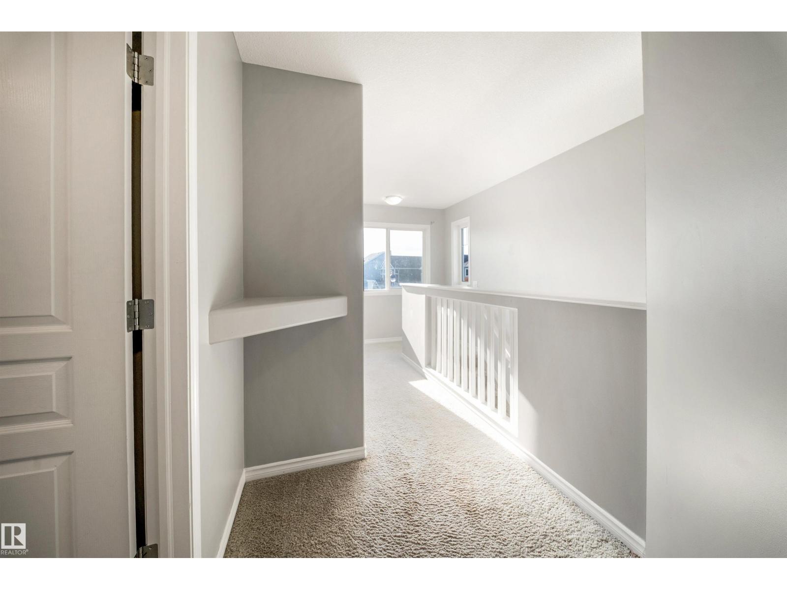 7043 22 Av Sw Property Photo 35