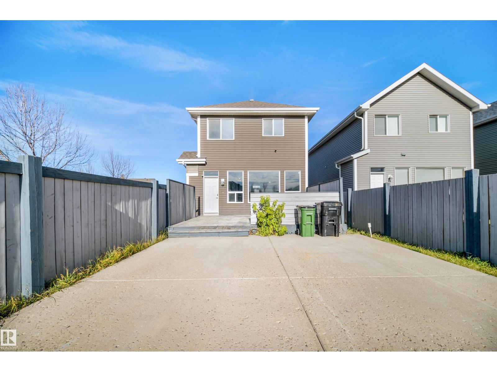 7043 22 Av Sw Property Photo 60