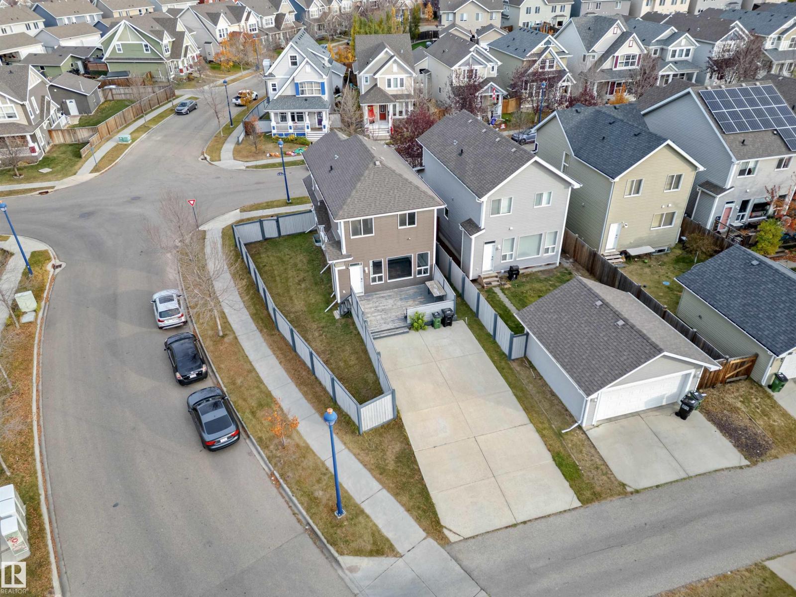 7043 22 Av Sw Property Photo 64