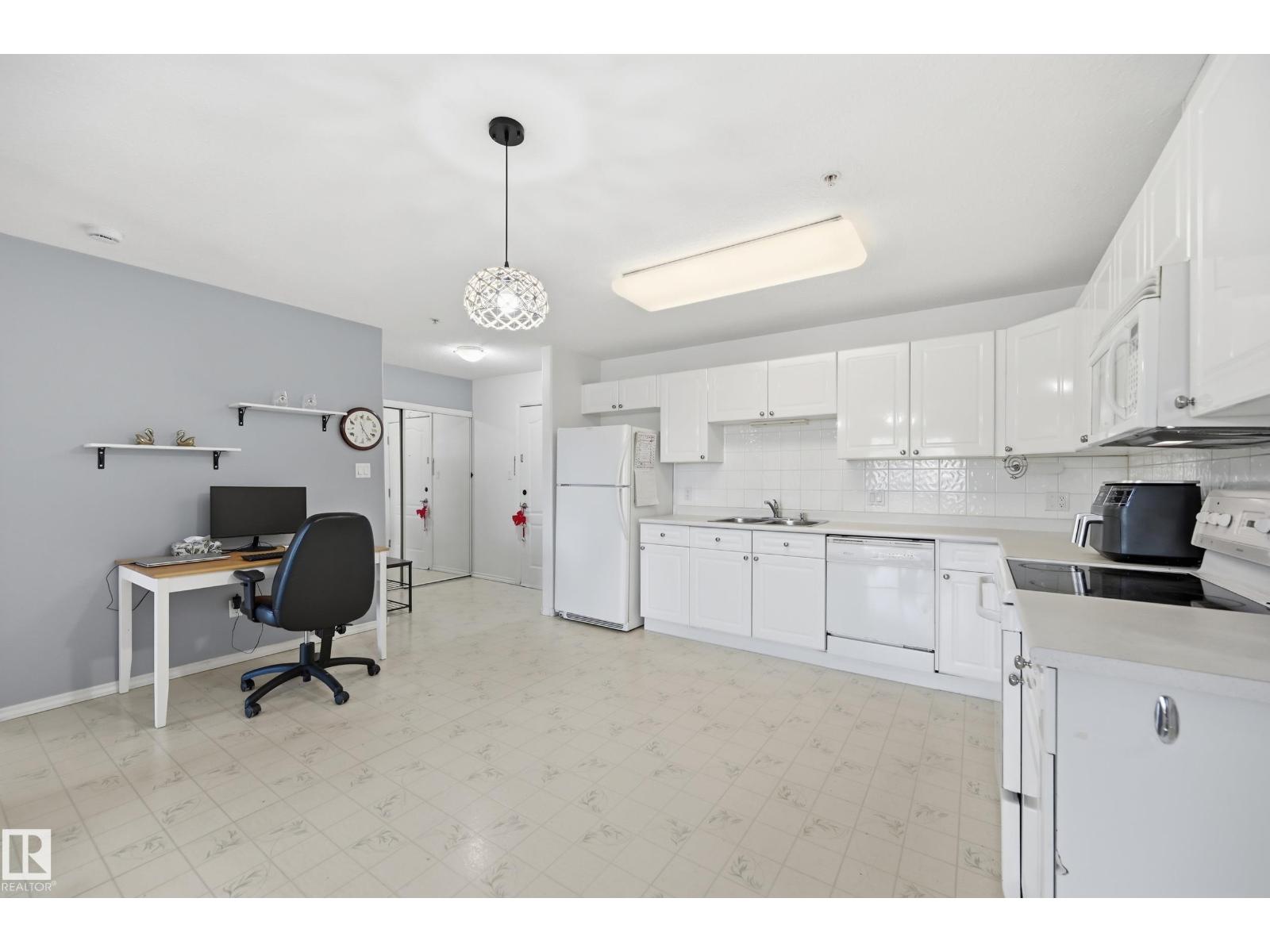 #302 592 Hooke Rd Nw Property Photo 7