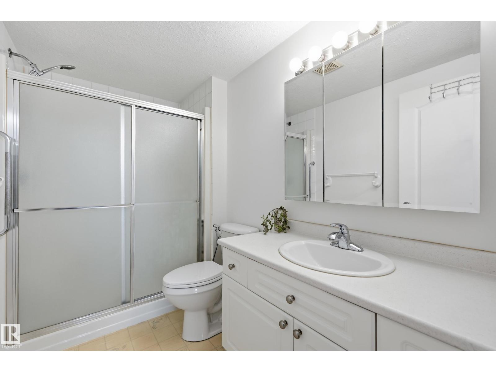 #302 592 Hooke Rd Nw Property Photo 20