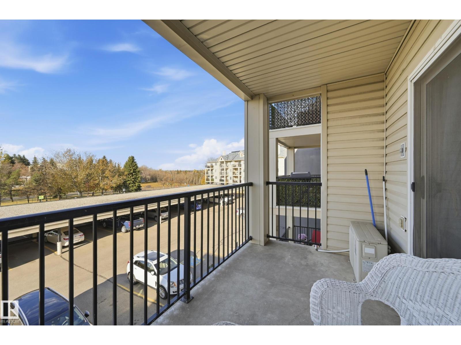#302 592 Hooke Rd Nw Property Photo 25