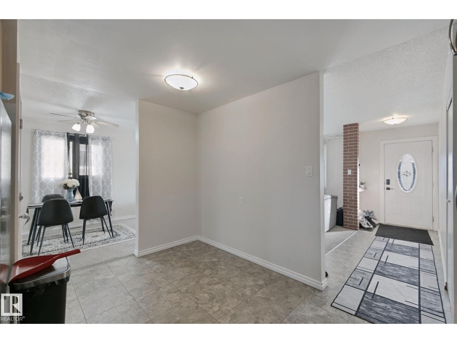 7332 149a Av Nw Property Photo 16