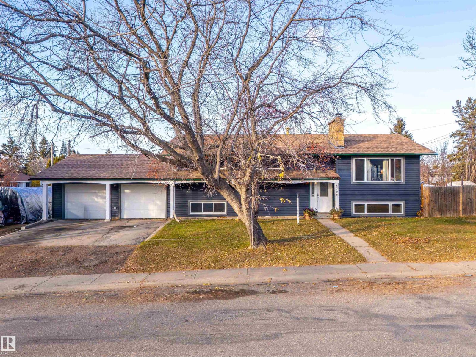5708 47 Av Property Photo 1